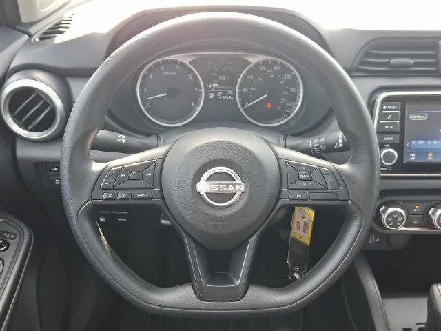 Used 2025 Nissan Versa S FWD image 22