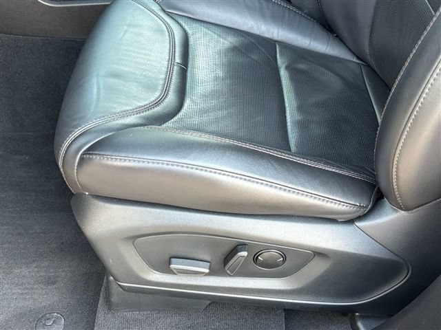 Certified 2023 Ford Explorer Platinum w/ Equipment Group 601A AWD/4WD image 18