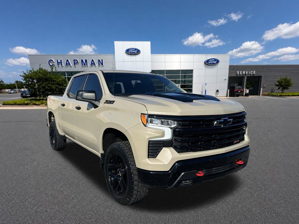 Used 2023 Chevrolet Silverado 1500 LT Trail Boss w/ LPO, Dark Essentials Package AWD/4WD image 7
