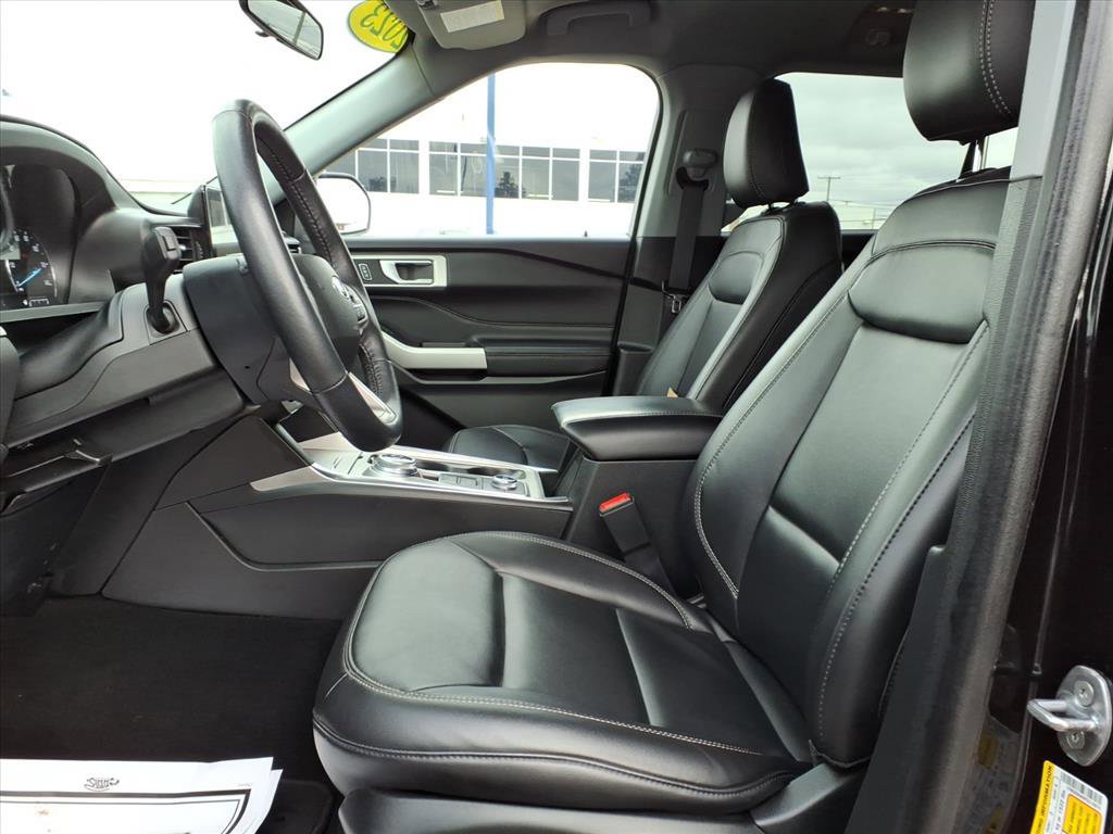 Certified 2023 Ford Explorer XLT w/ Equipment Group 202A image 15
