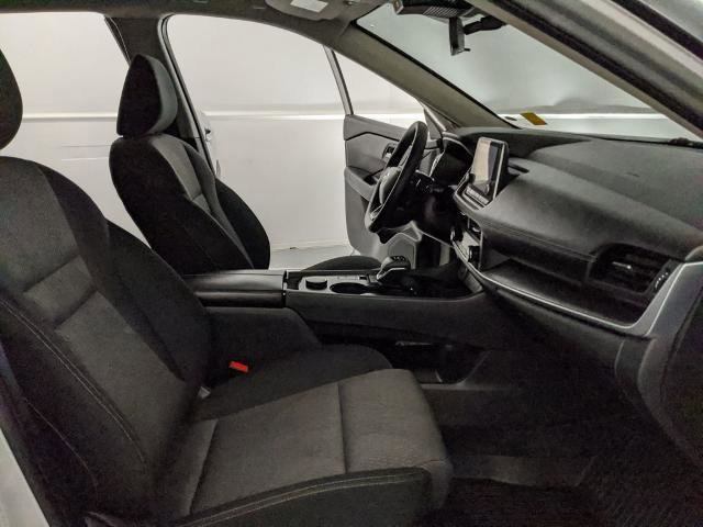 Used 2025 Nissan Rogue SV image 20