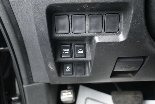 Used 2024 Nissan Frontier S AWD/4WD image 9