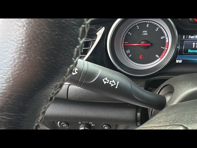 Used 2018 Buick Regal Essence FWD image 17