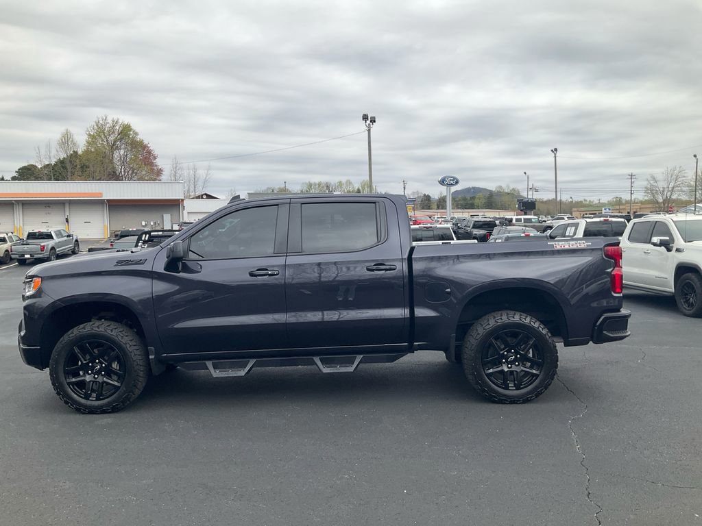 Used 2024 Chevrolet Silverado 1500 LT Trail Boss w/ Convenience Package II image 6