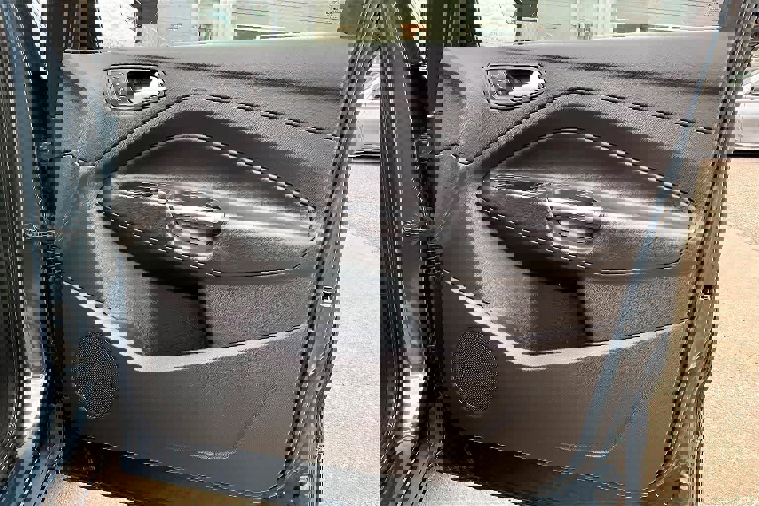 Certified 2019 Ford Escape SE image 24