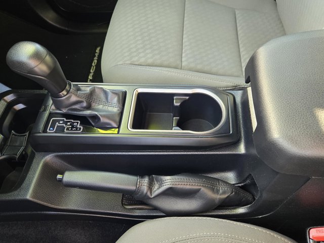 Used 2020 Toyota Tacoma SR RWD image 23