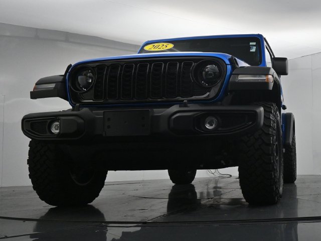 Used 2025 Jeep Wrangler Unlimited Sport AWD/4WD image 35