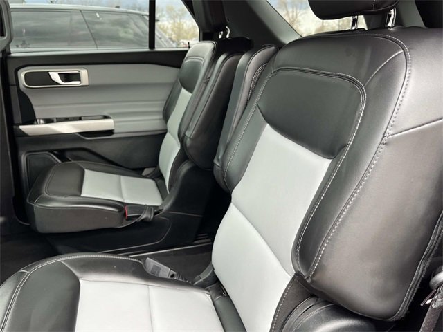 Certified 2022 Ford Explorer XLT w/ Equipment Group 202A image 22