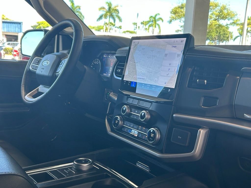 Certified 2024 Ford Expedition XLT RWD image 25