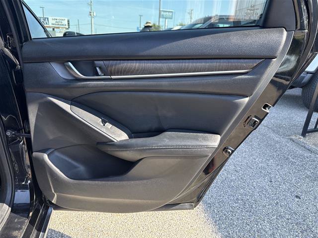 Used 2018 Honda Accord EX-L image 23