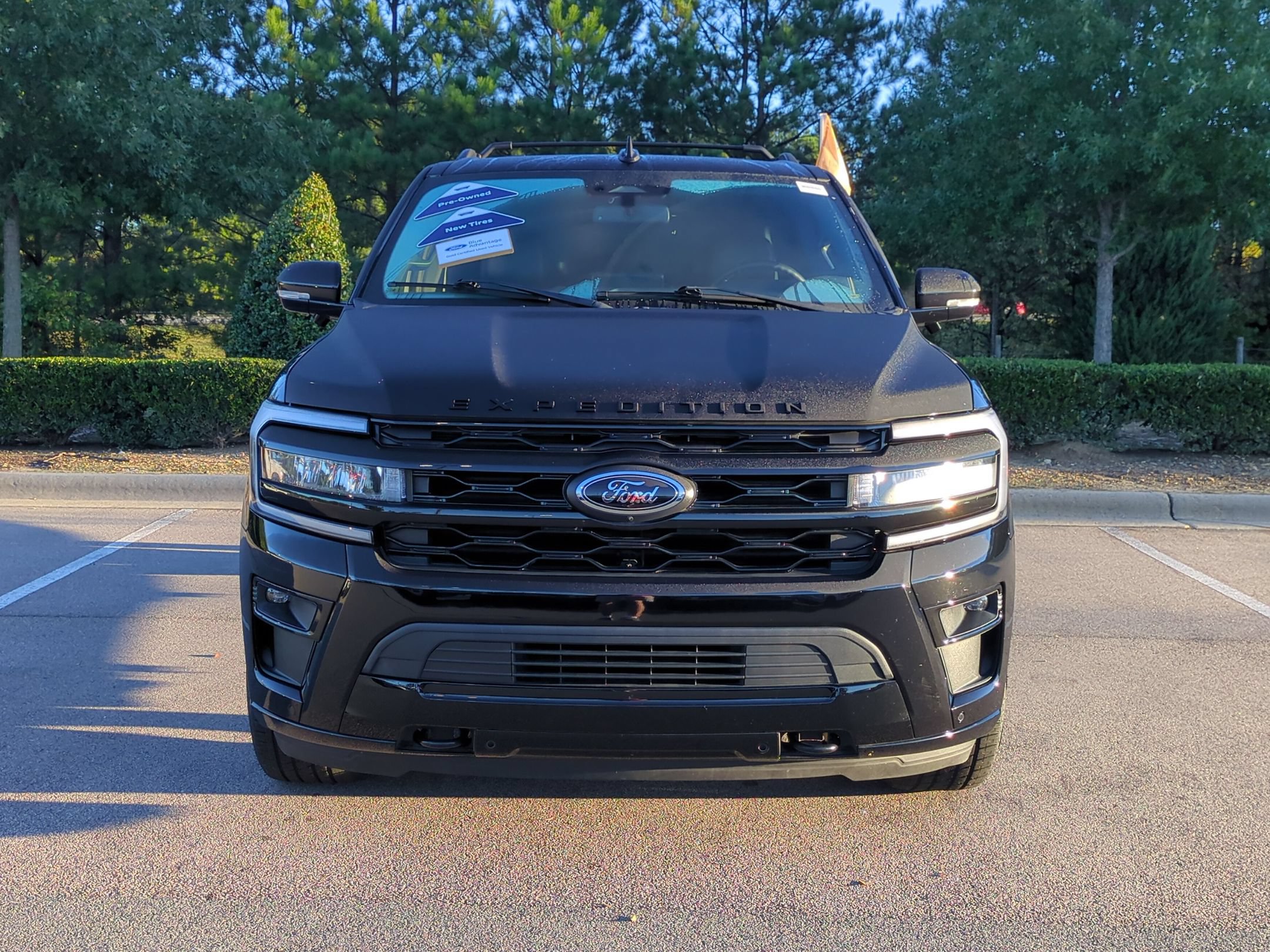 Certified 2023 Ford Expedition Limited AWD/4WD image 9