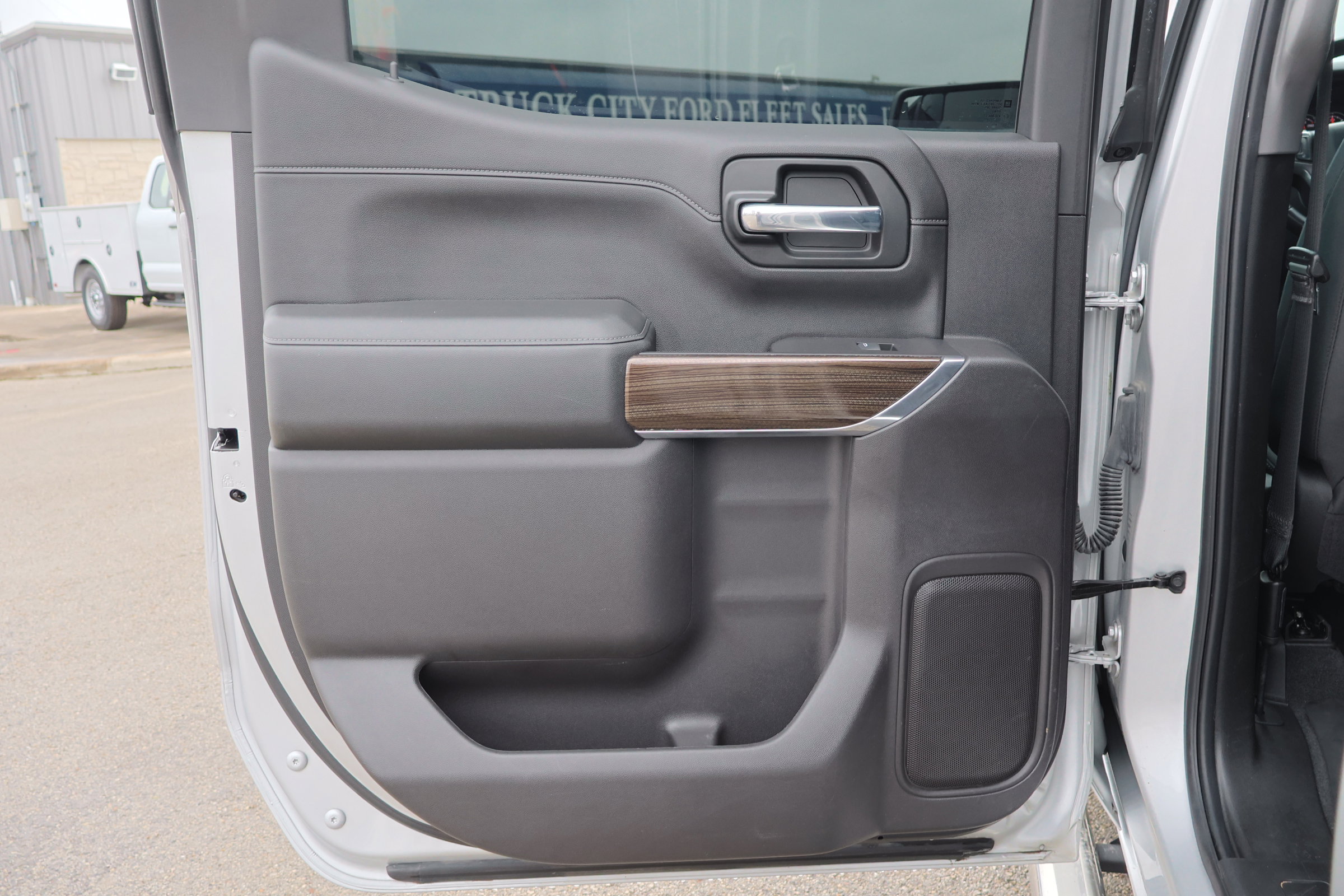 Used 2020 Chevrolet Silverado 1500 RST w/ Texas Edition image 26