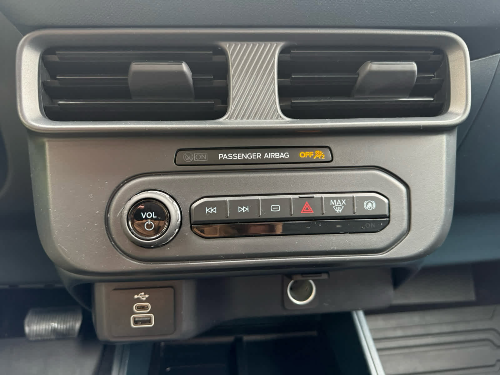 Certified 2025 Ford Maverick XL image 21