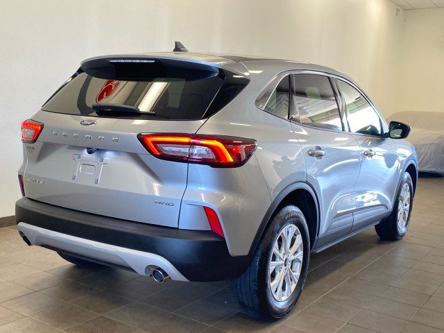 Certified 2023 Ford Escape Active AWD/4WD image 9