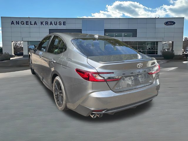 Used 2026 Toyota Camry SE w/ Multimedia Upgrade Package FWD image 8