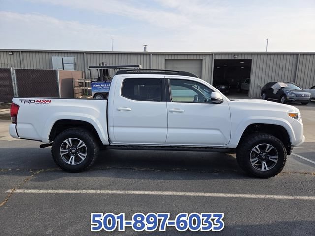Used 2017 Toyota Tacoma 4x4 Double Cab image 4