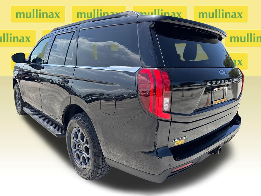 Certified 2025 Ford Expedition Active RWD image 9
