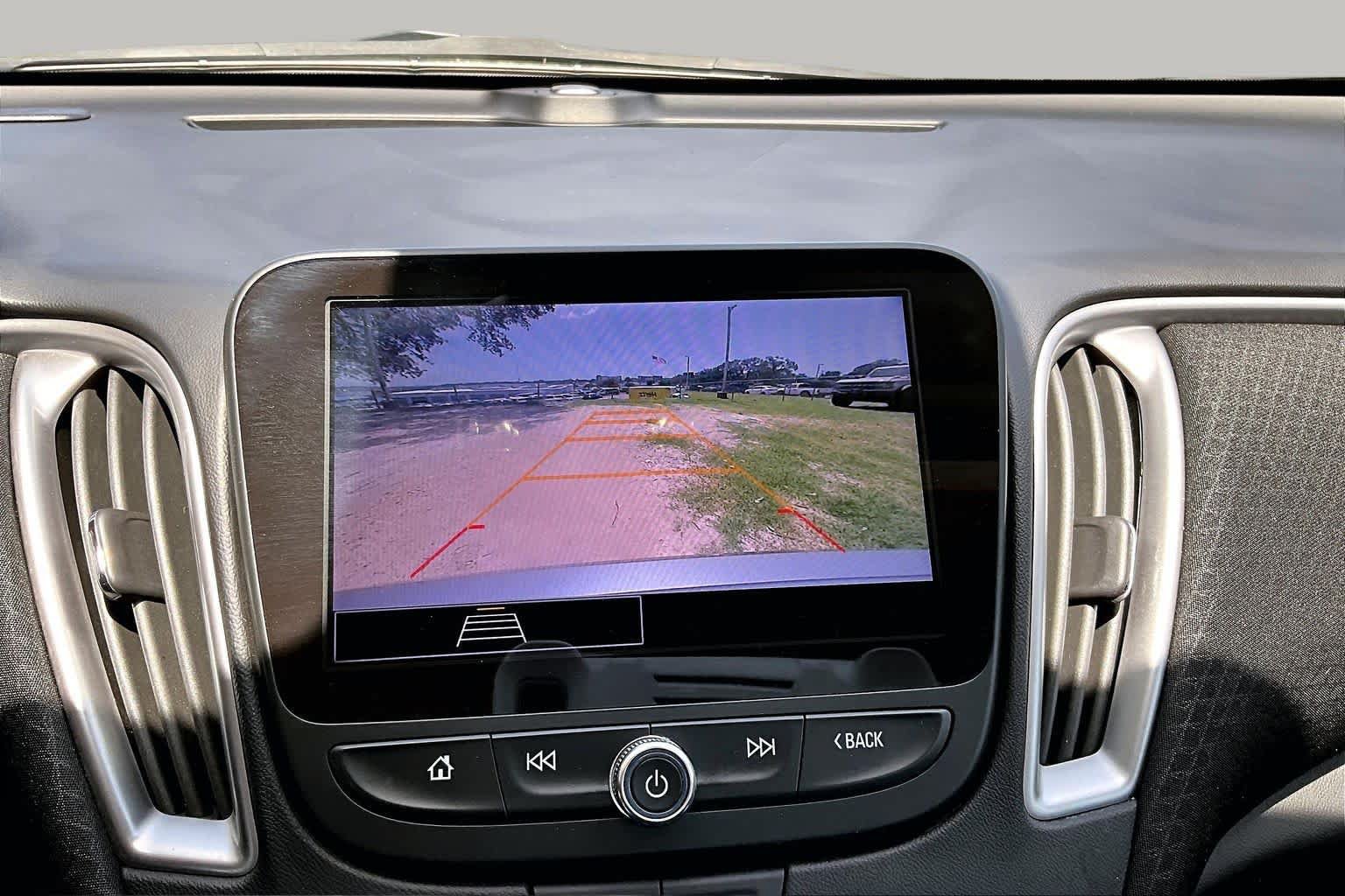 Used 2025 Chevrolet Malibu RS FWD image 29