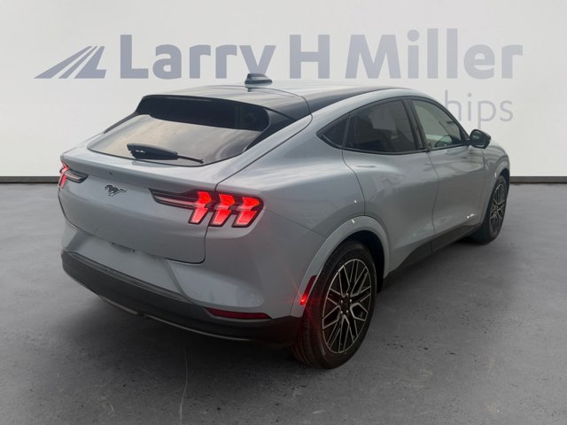 Certified 2025 Ford Mustang Mach-E Premium AWD/4WD image 5