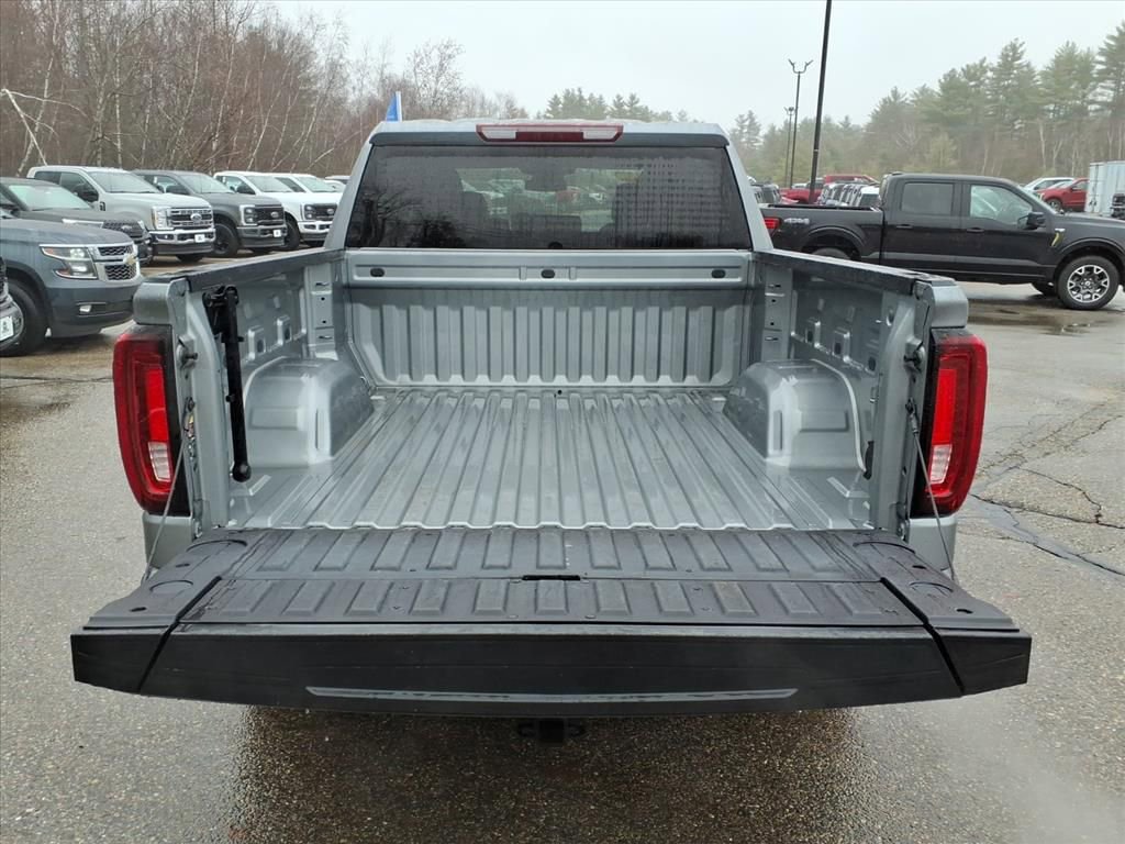Used 2025 GMC Sierra 1500 SLT AWD/4WD image 11