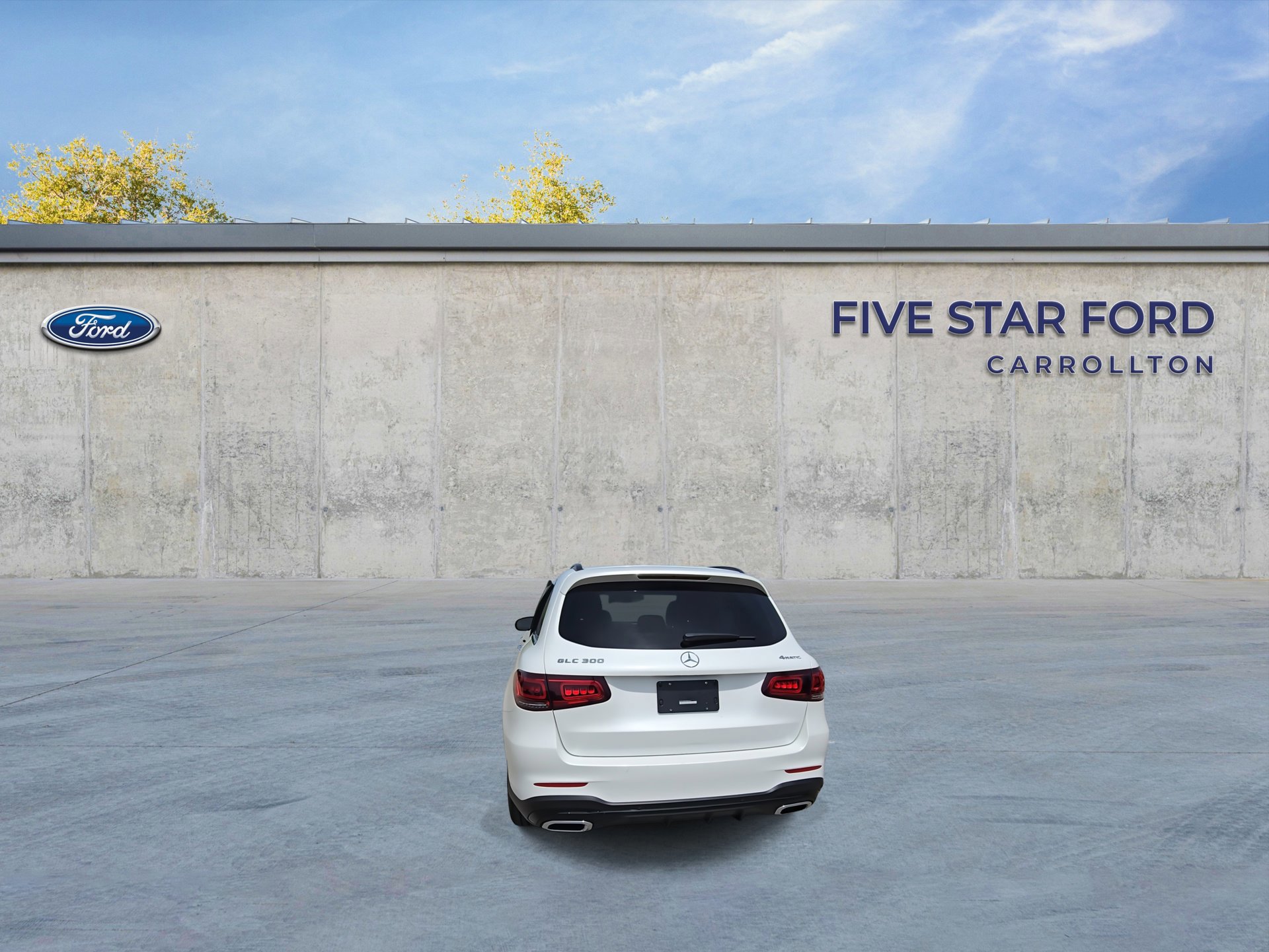 Used 2021 Mercedes-Benz GLC 300 4MATIC image 4