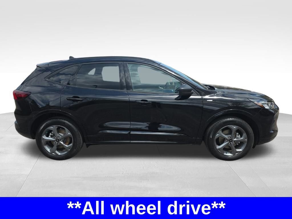 Certified 2024 Ford Escape ST-Line w/ Tech Pack #1 AWD/4WD image 8