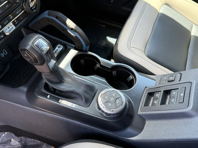 Certified 2024 Ford Bronco Wildtrak AWD/4WD image 17