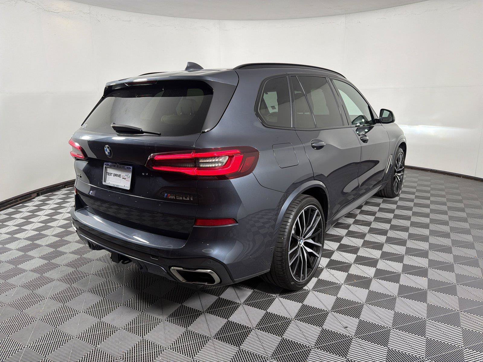 Used 2021 BMW X5 M50i w/ Premium Package AWD/4WD image 7