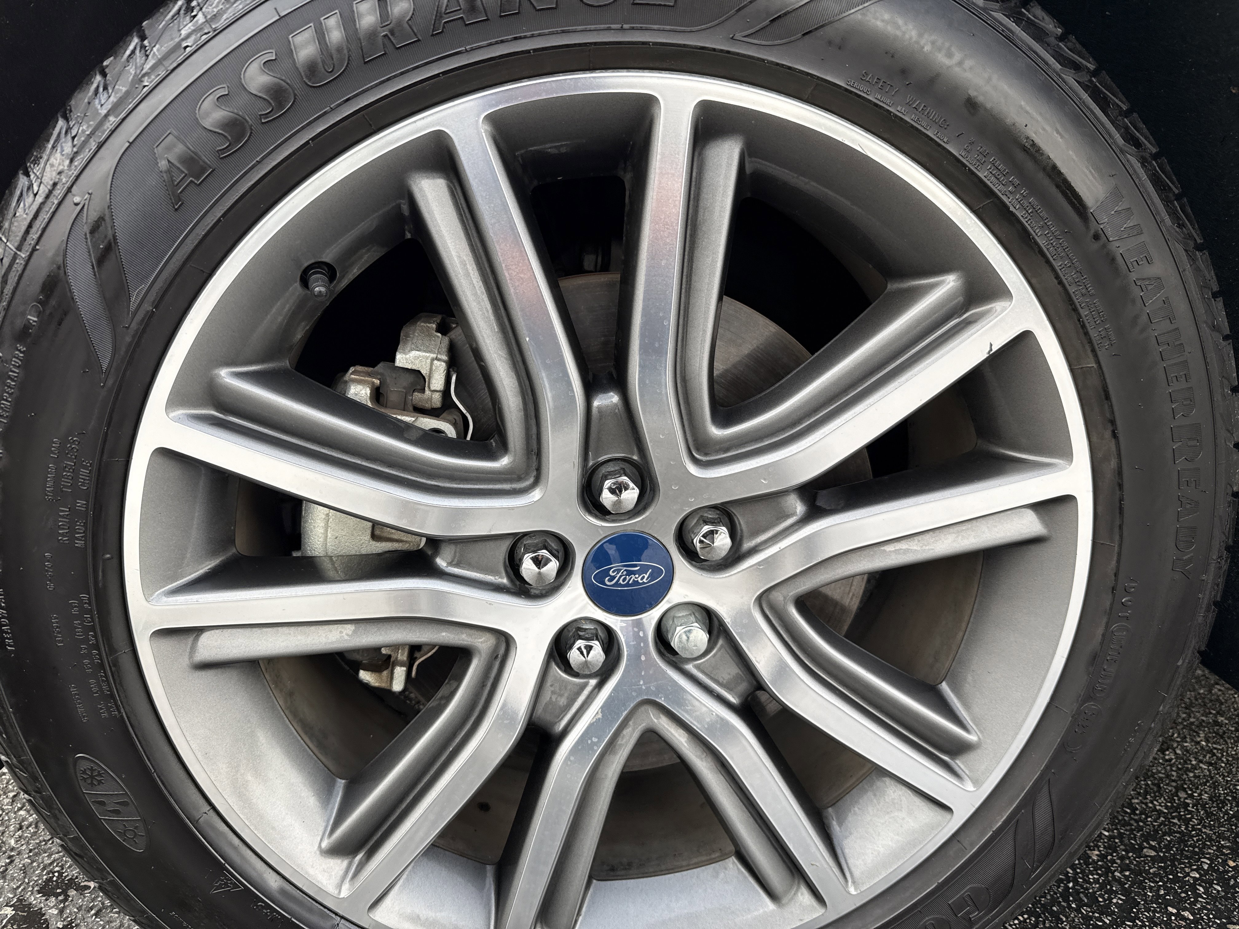 Certified 2019 Ford Edge Titanium w/ Equipment Group 301A image 10