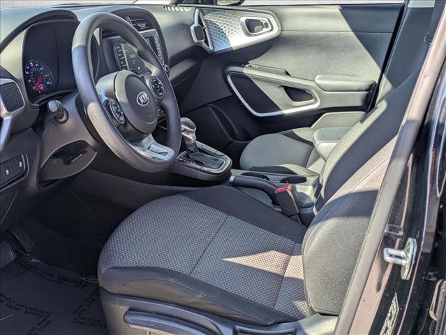 Used 2020 Kia Soul LX FWD image 15