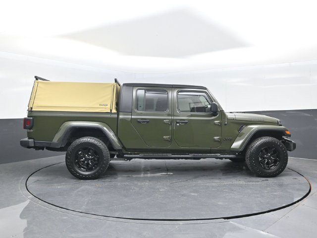 Used 2022 Jeep Gladiator Sport AWD/4WD image 3