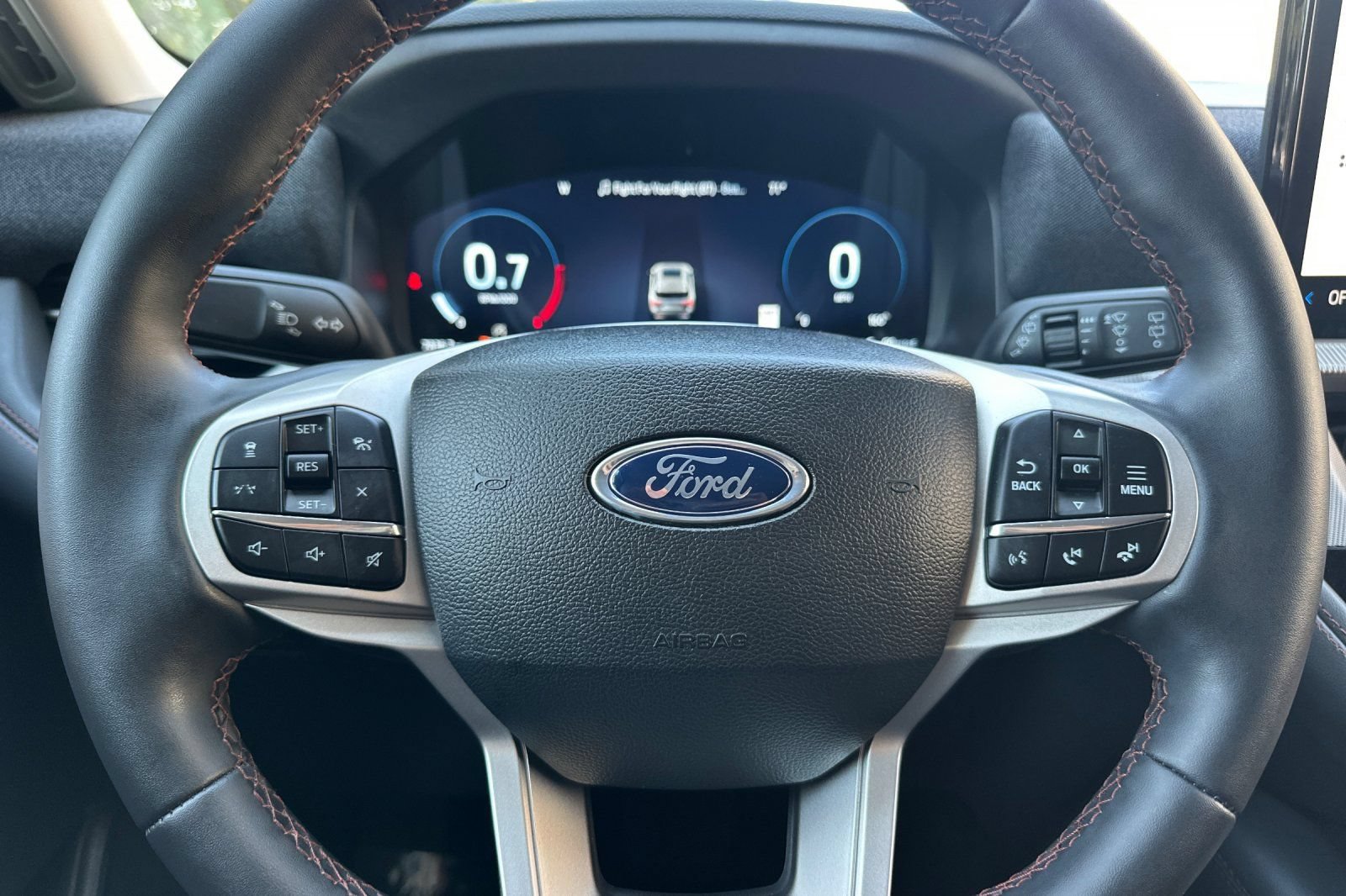 Certified 2025 Ford Explorer Active RWD image 37