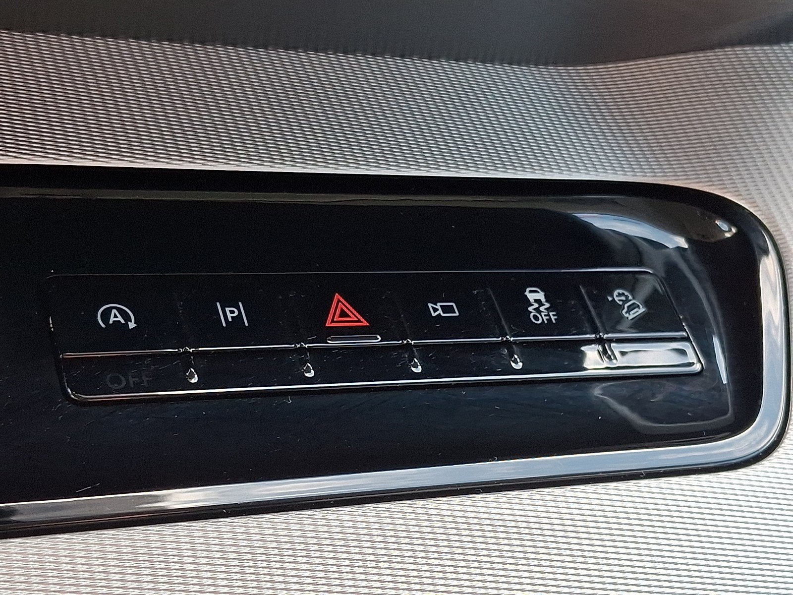 Certified 2025 Ford Expedition Active AWD/4WD image 23