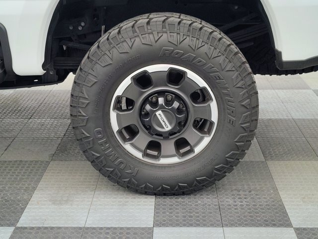 Certified 2024 Ford F250 Platinum w/ Tremor Off-Road Package AWD/4WD image 22
