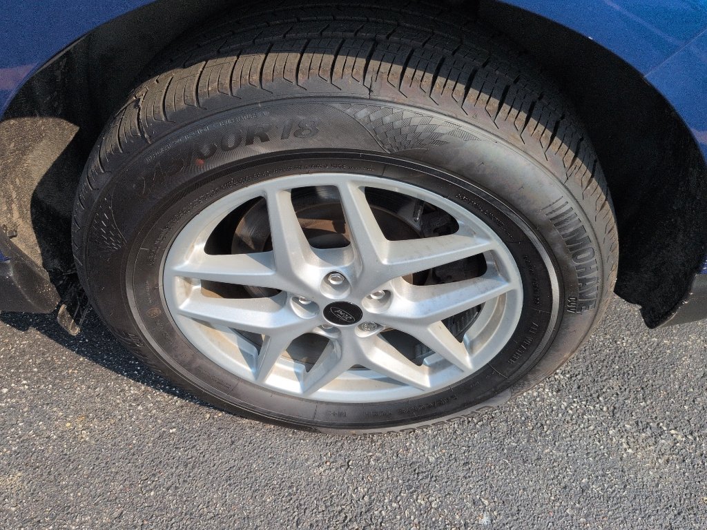 Certified 2023 Ford Edge SEL AWD/4WD image 5