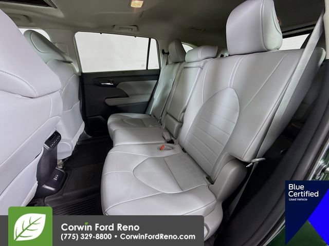 Used 2023 Toyota Highlander XLE AWD/4WD image 28