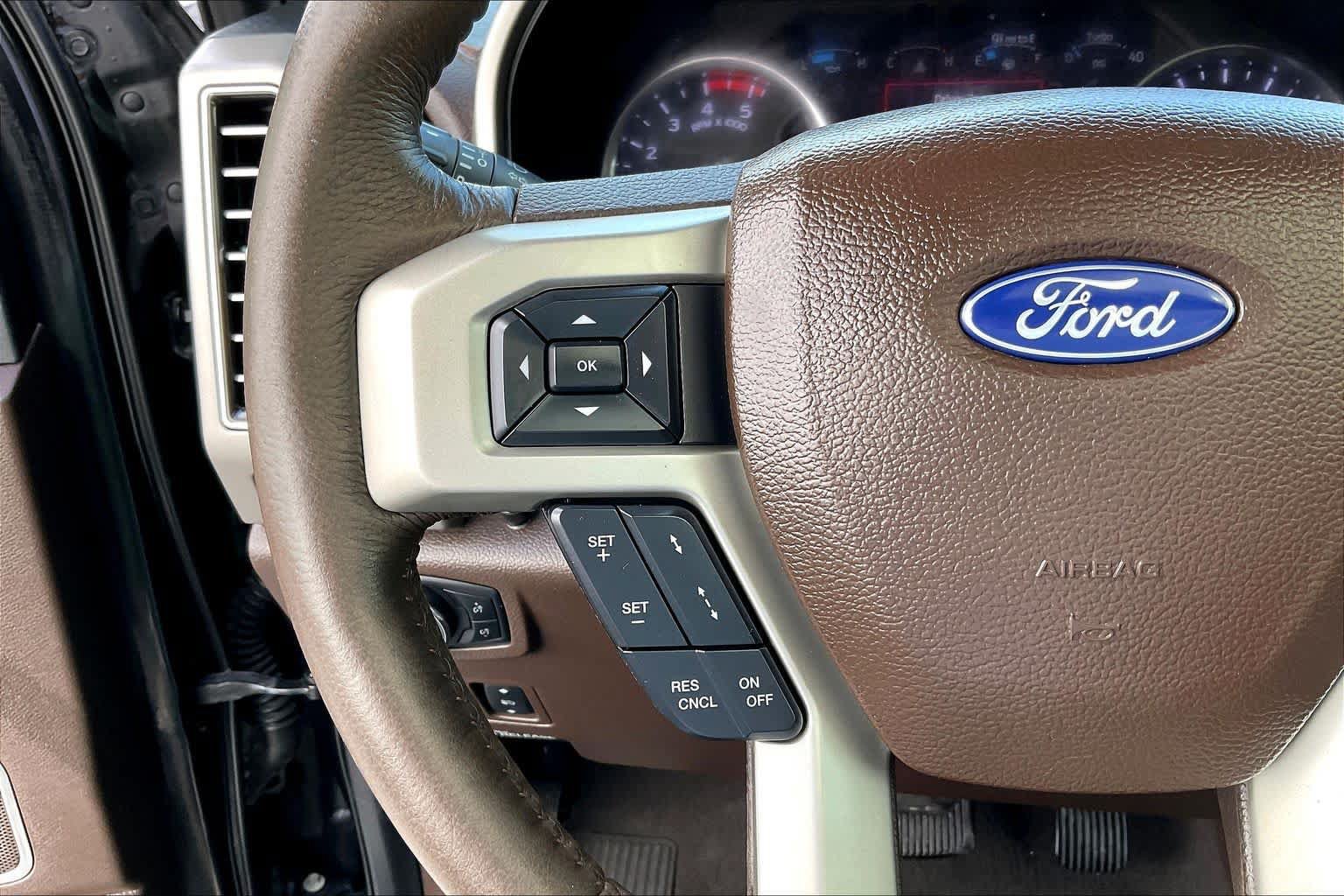 Certified 2020 Ford F250 King Ranch w/ King Ranch Ultimate Package AWD/4WD image 21