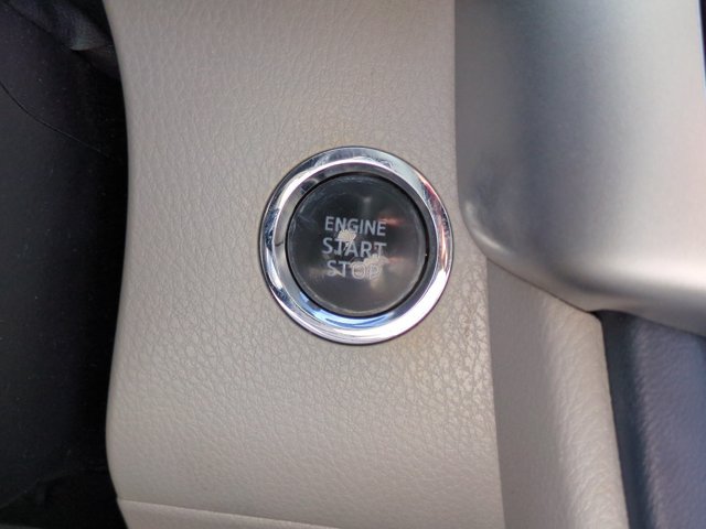 Used 2017 Toyota Highlander Limited FWD image 27
