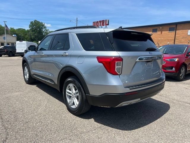Certified 2024 Ford Explorer XLT w/ Equipment Group 202A AWD/4WD image 6