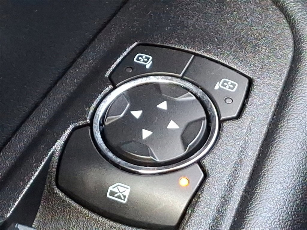 Certified 2022 Ford Edge SE w/ Black Appearance Package image 26