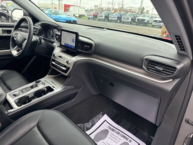Certified 2024 Ford Explorer XLT w/ Equipment Group 202A AWD/4WD image 37