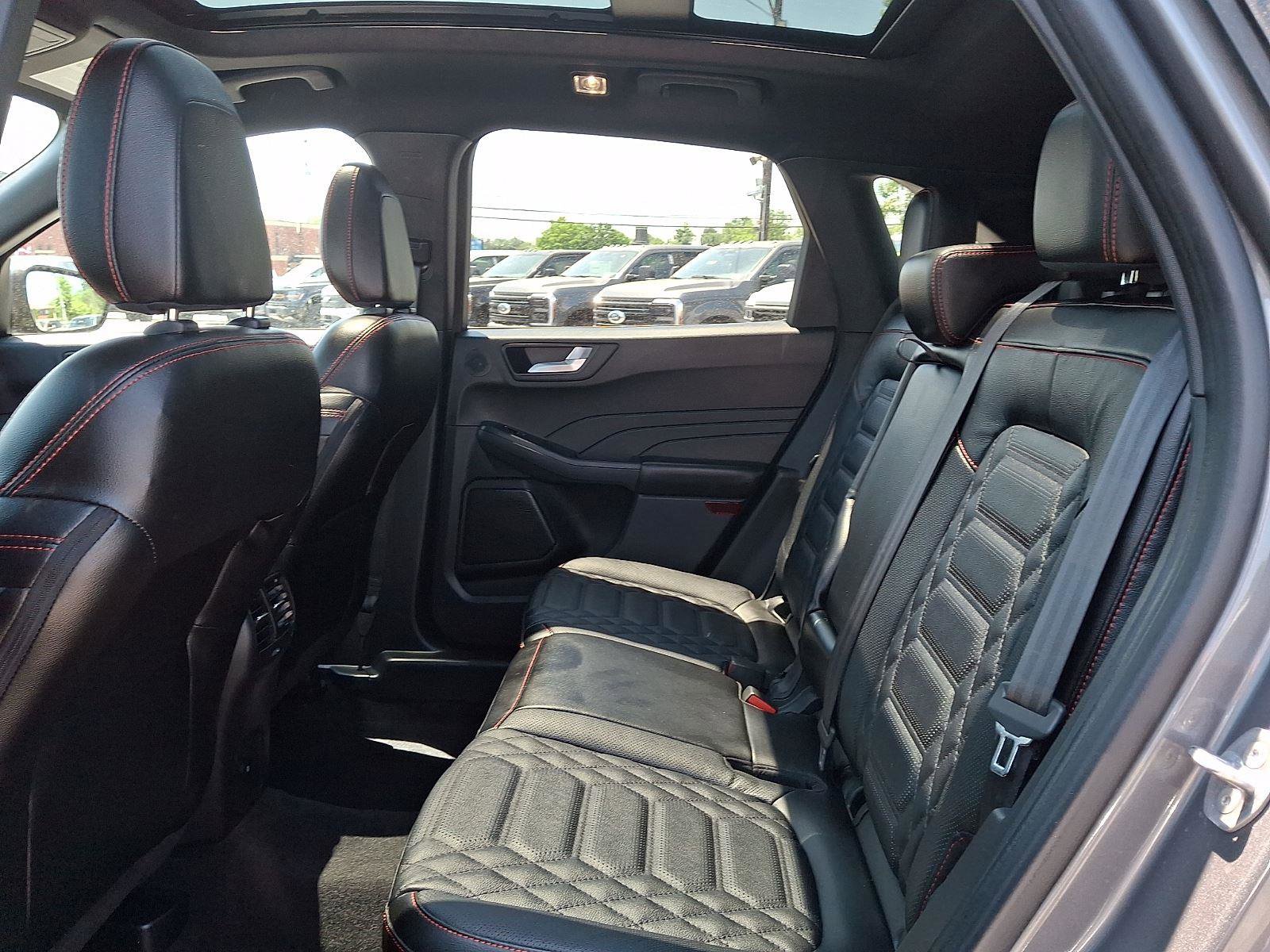 Certified 2023 Ford Escape ST-Line Elite w/ Premium Technology Package AWD/4WD image 12