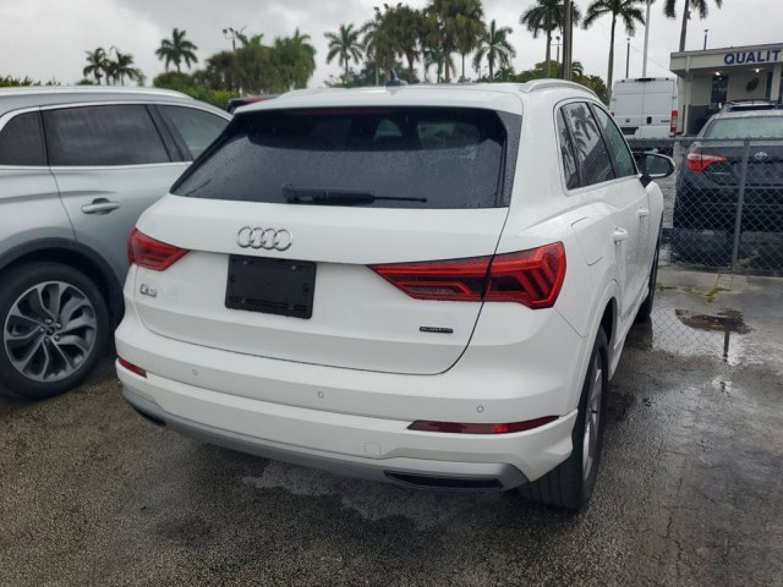 Used 2020 Audi Q3 2.0T Premium w/ Convenience Package image 7