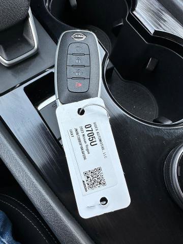 Used 2023 Nissan Rogue SV image 20