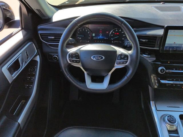 Certified 2024 Ford Explorer Limited image 16