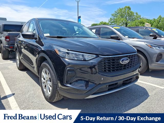 Certified 2024 Ford Escape Active AWD/4WD image 1