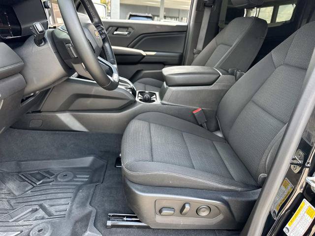 Used 2023 Chevrolet Colorado LT w/ LT Convenience Package II AWD/4WD image 17