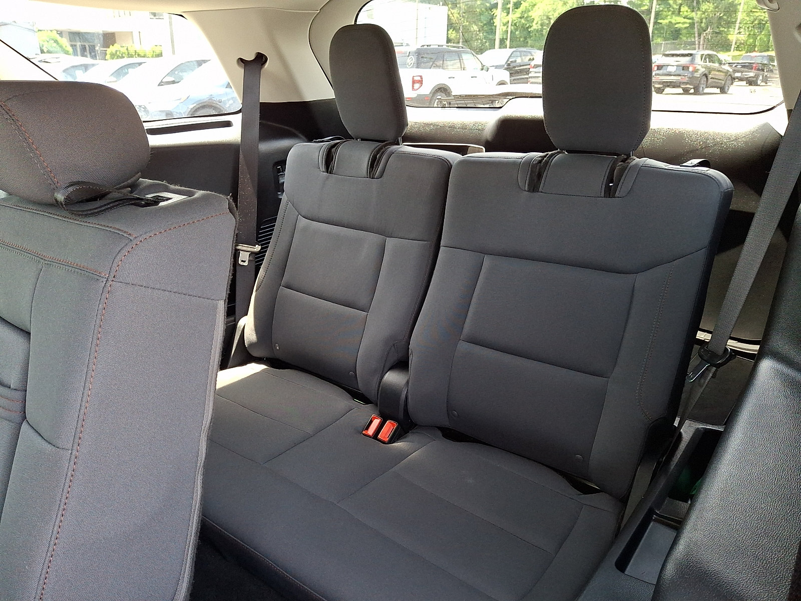 Certified 2025 Ford Explorer Active AWD/4WD image 10