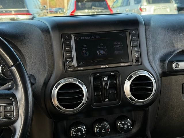 Used 2018 Jeep Wrangler Unlimited Sahara w/ Connectivity Group image 20