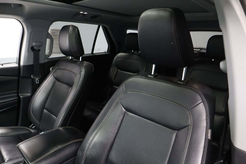 Certified 2020 Ford Explorer XLT w/ Equipment Group 202A image 26